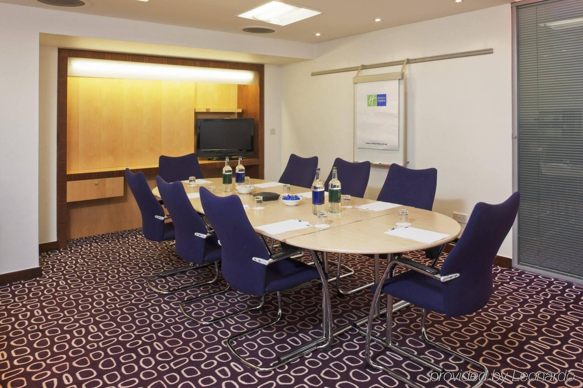 Express London-swiss Hotell 3*