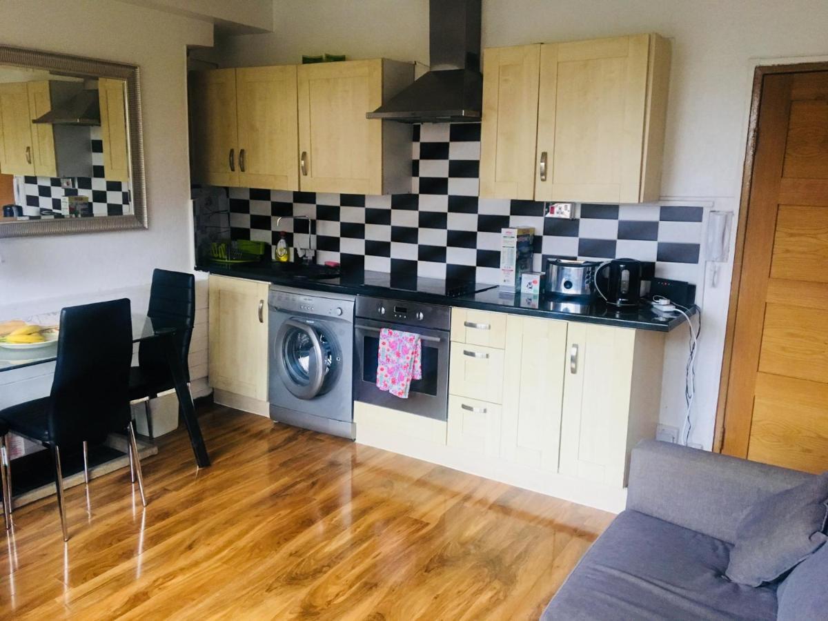 Chadswell House Apartment *