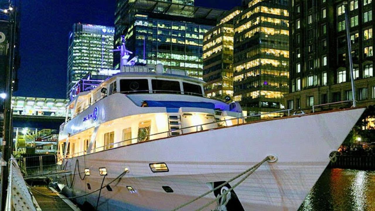 Absolute Pleasure Yacht Hotel London