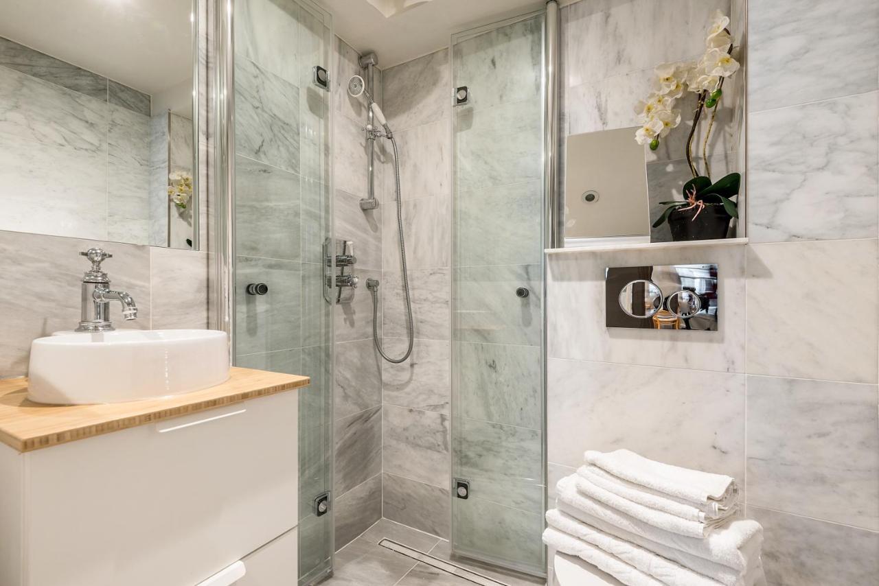 Luxury Notting Hill Duplex Apartment London