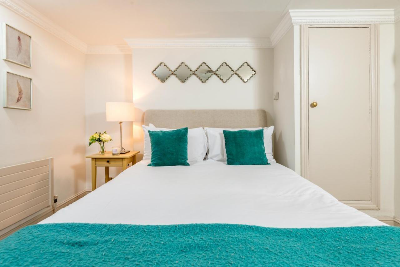 Luxury Notting Hill Duplex Apartment *
