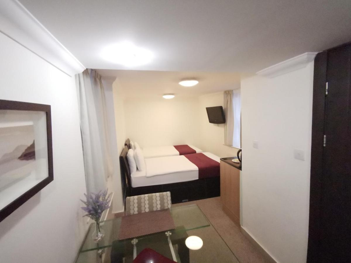 The Royale Chulan Hyde Park Hotel 3*