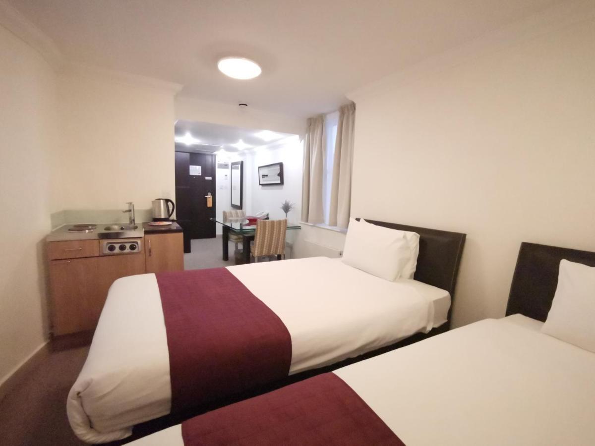 The Royale Chulan Hyde Park Hotel 3*
