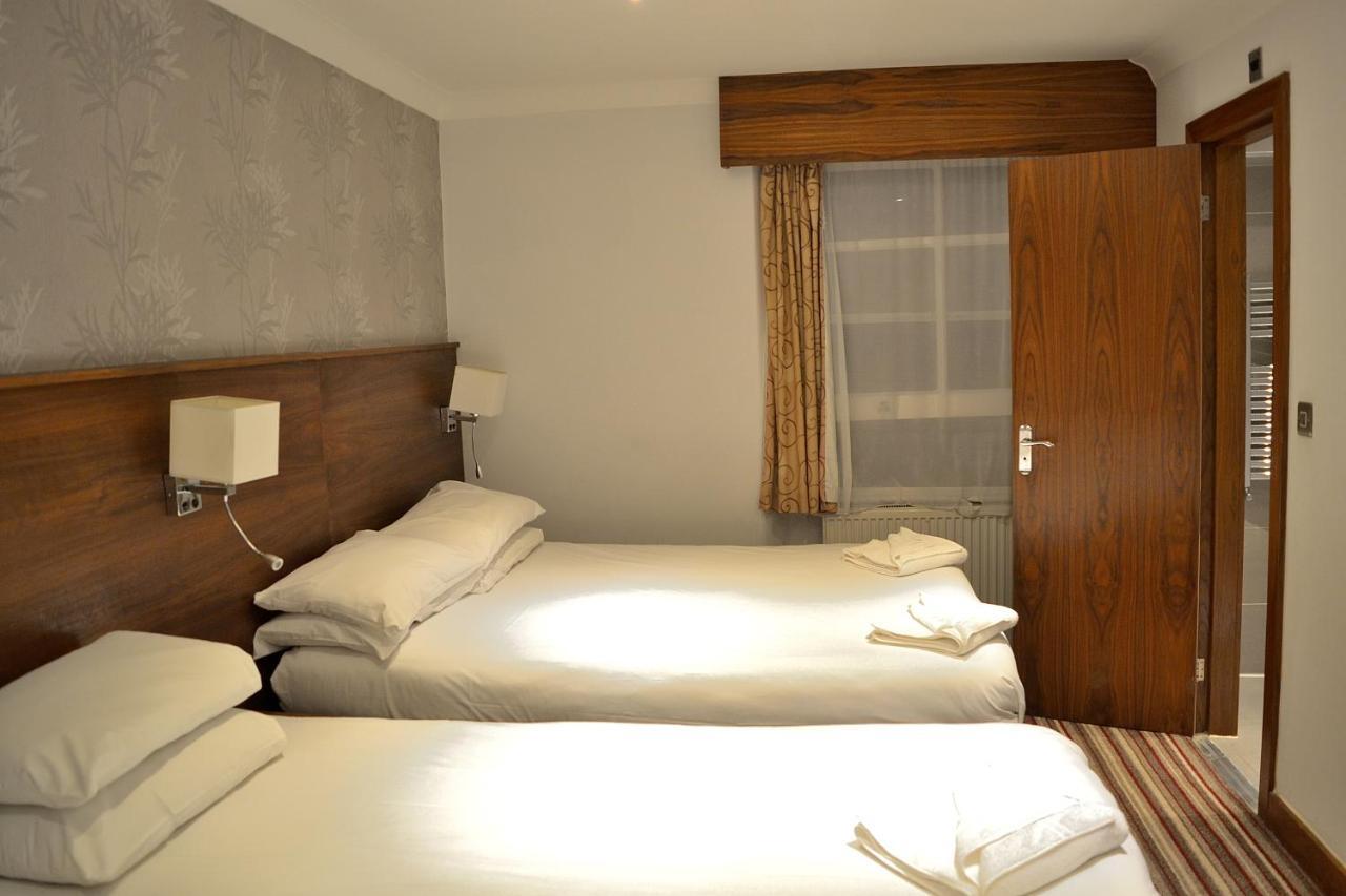 Lih Hotel 2*