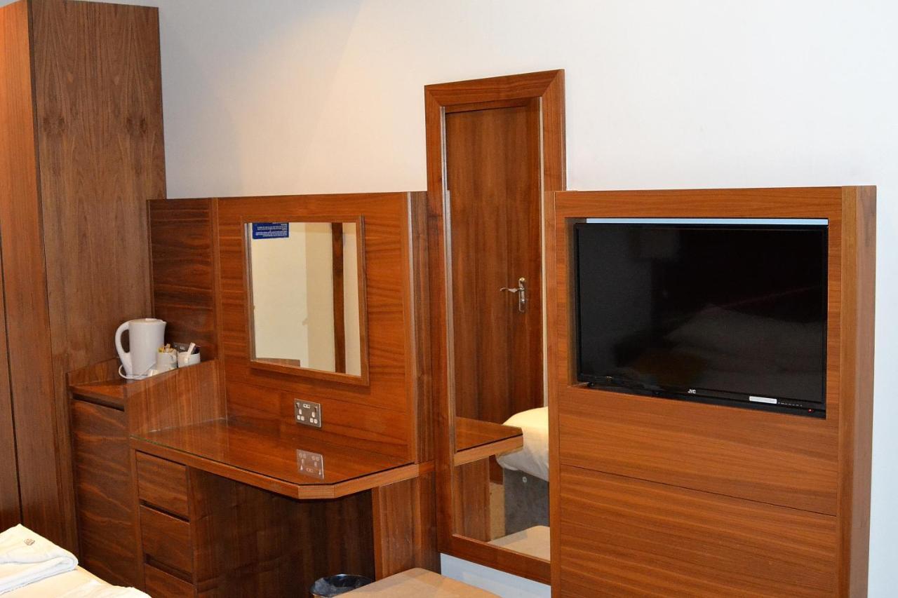 Lih Hotel