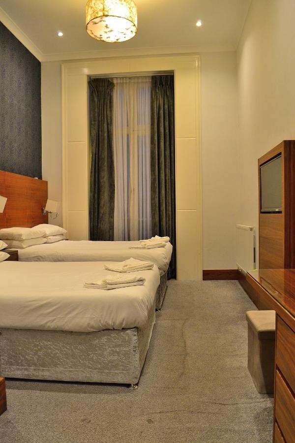 Lih Hotel 2*