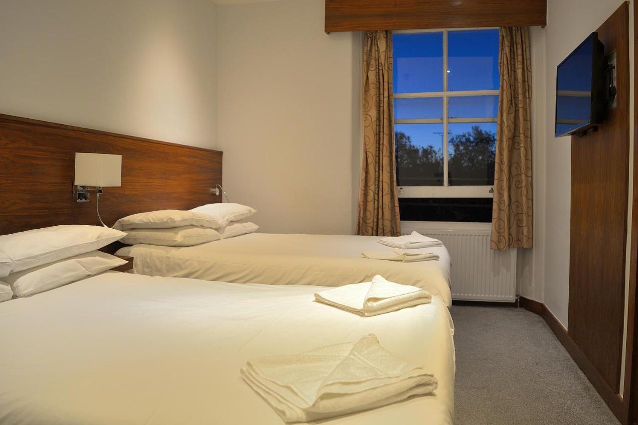 Lih Hotel 2*