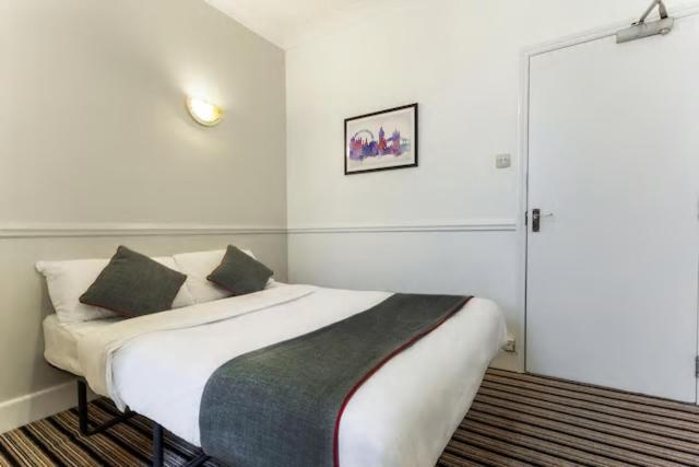 Enrico Hotel 2*