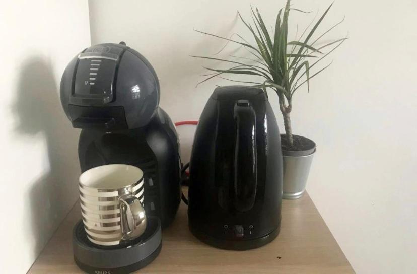 Stylish Modern Studio, Mock Georgian House, Heart Of Trendy Hackney & *