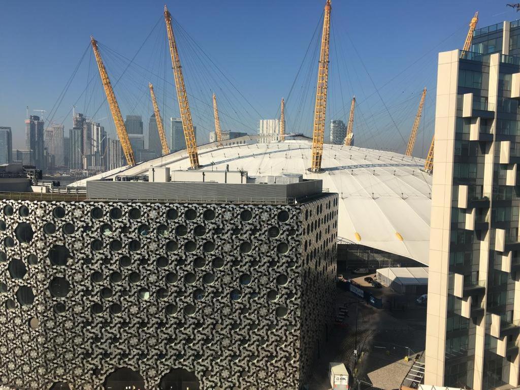 Luxury North Greenwich O2 Arena Apartment London