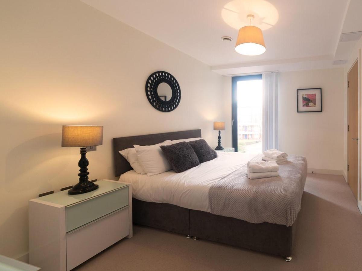 Tower Bridge Apartment *