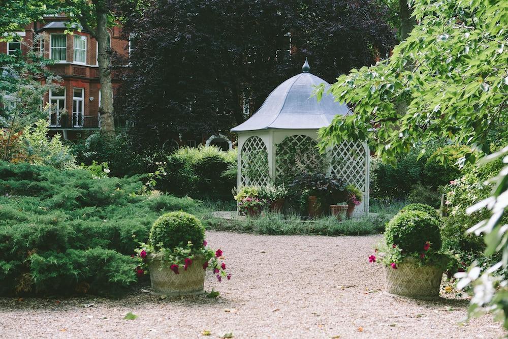Henley House 4*