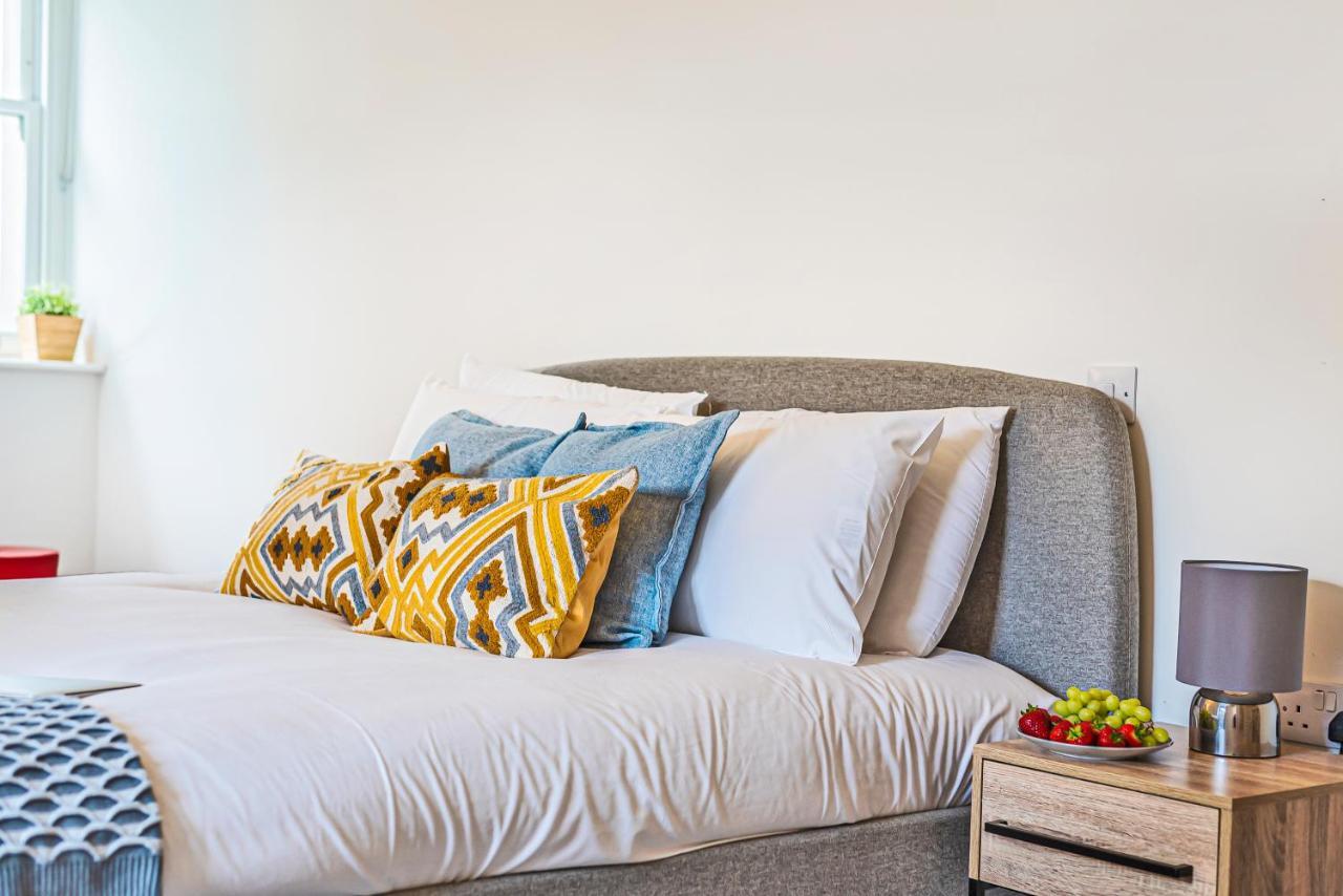 Tariro House London