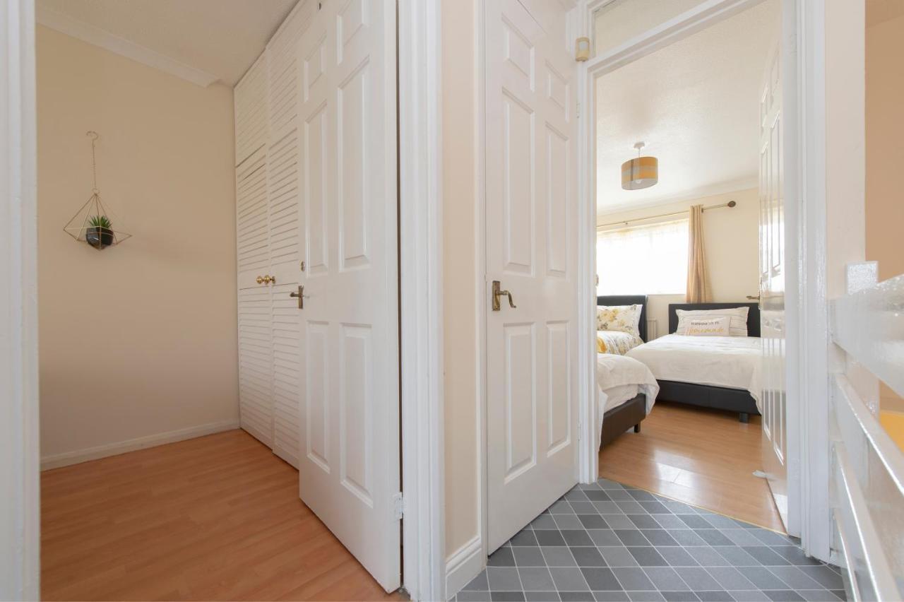 Abkat Three Bedroom Vakantiehuis *