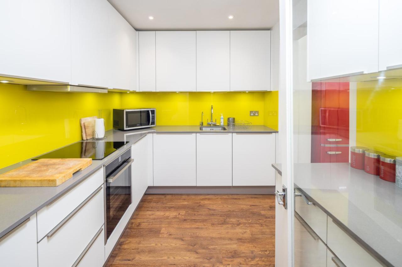 Stunning Flat With Garden In West Apartment London