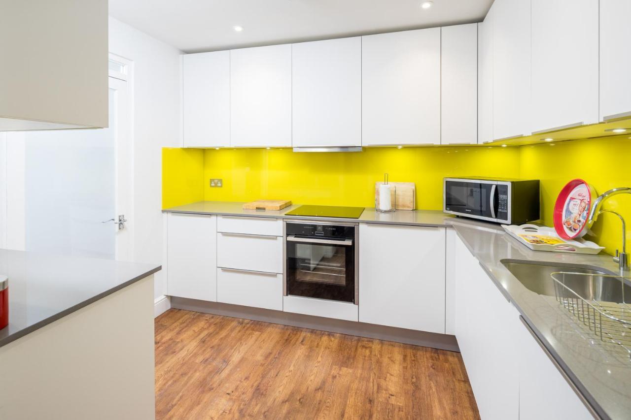 Stunning Flat With Garden In West Apartment London