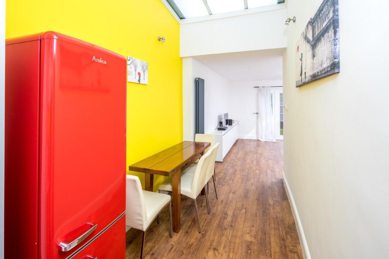 Stunning Flat With Garden In West *