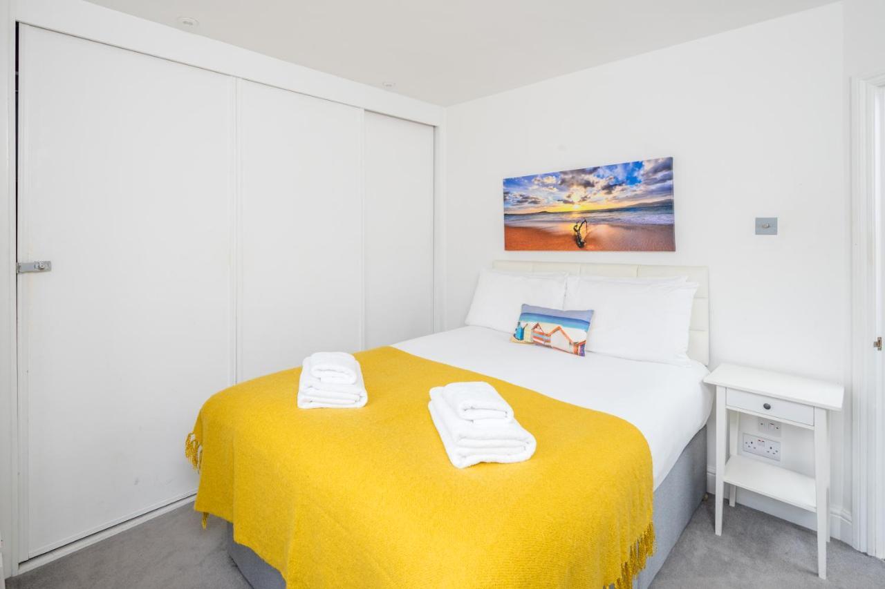 Apartment Stunning Flat With Garden In West London