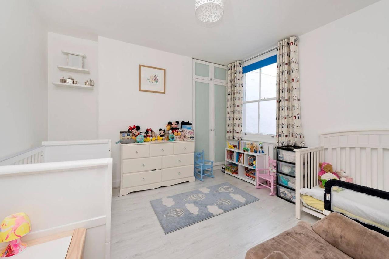 Holiday home Bright & Spacious 5 Bed House In Charming Putney