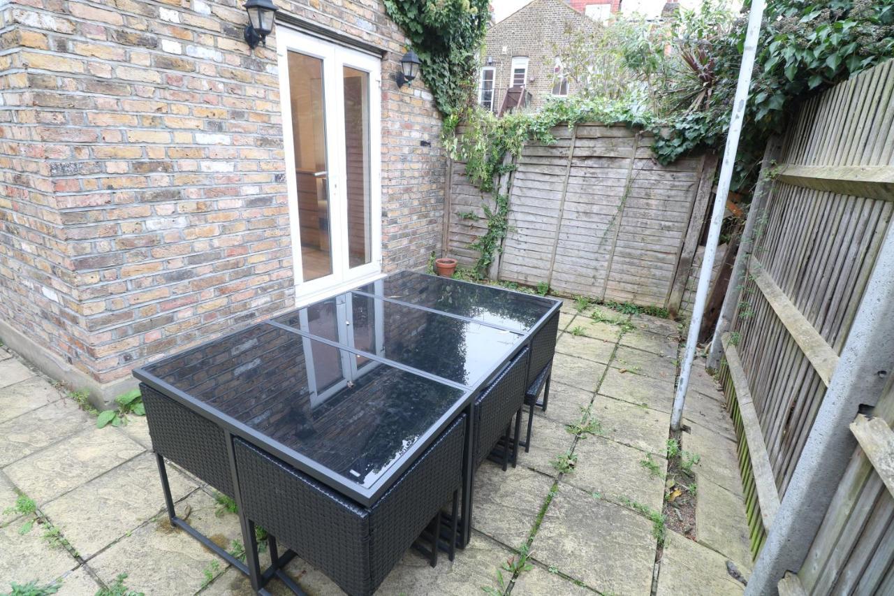3bd Garden By Westfield Apartment London