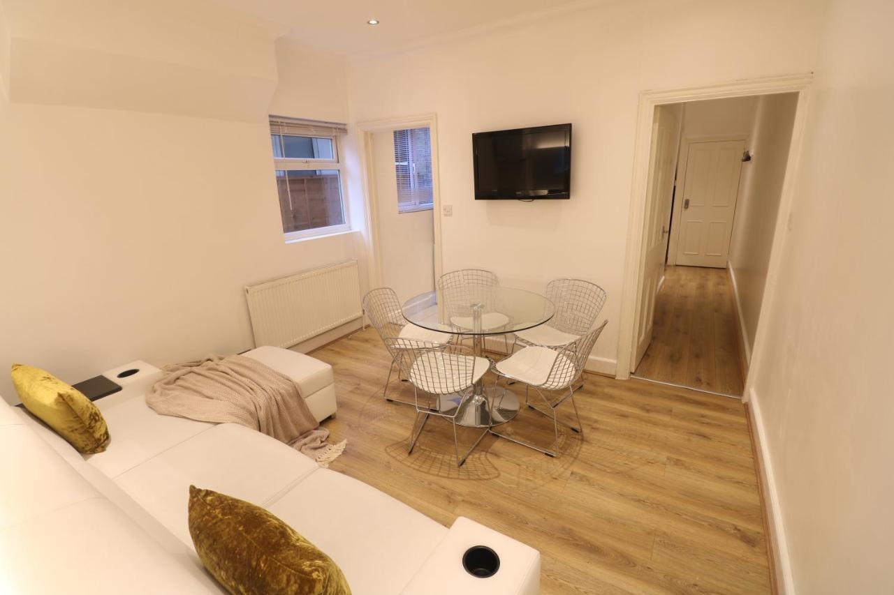 3bd Garden By Westfield Apartment