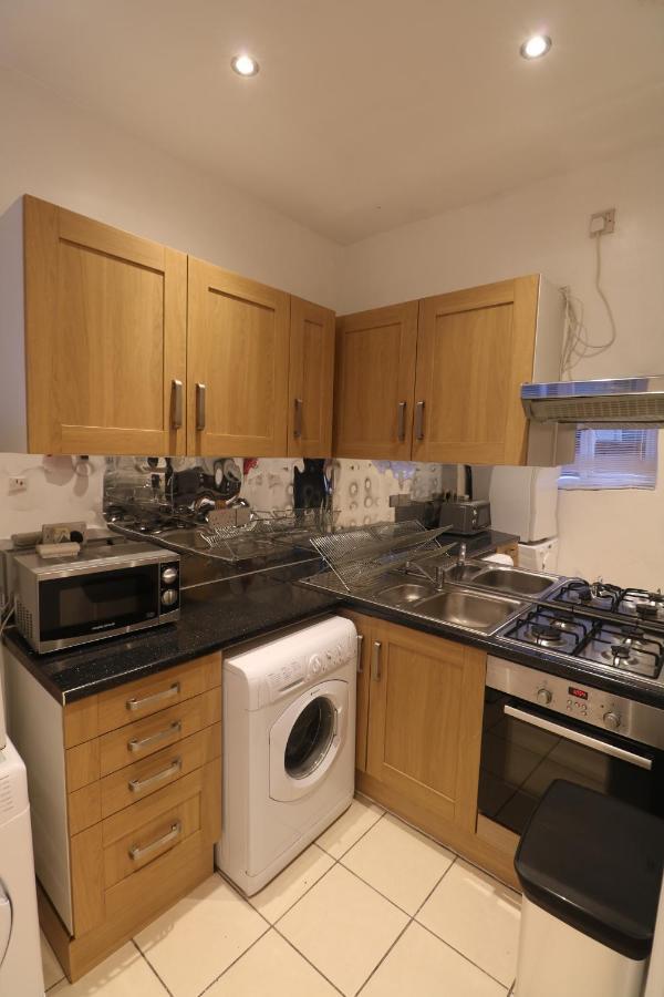 3bd Garden By Westfield * London