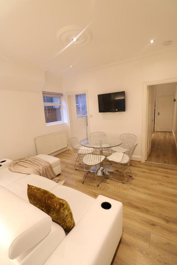 3bd Garden By Westfield Apartment