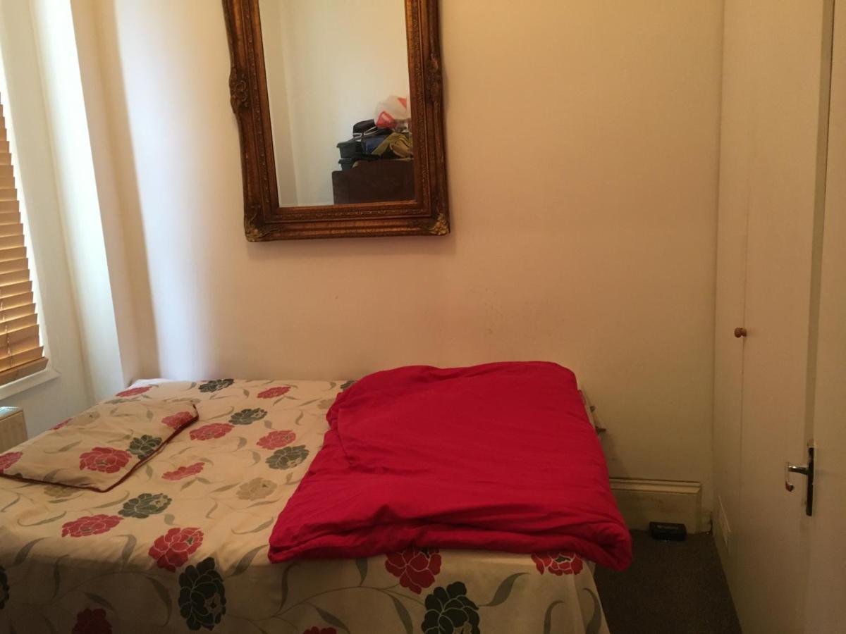 Small Bed Londen