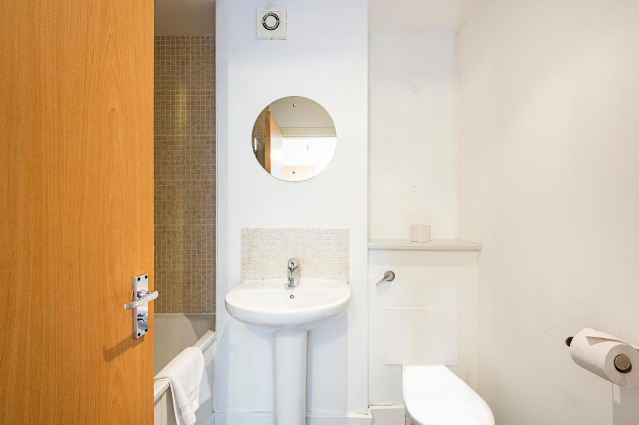 2 Bed Apartment, Fairfield - Sk London