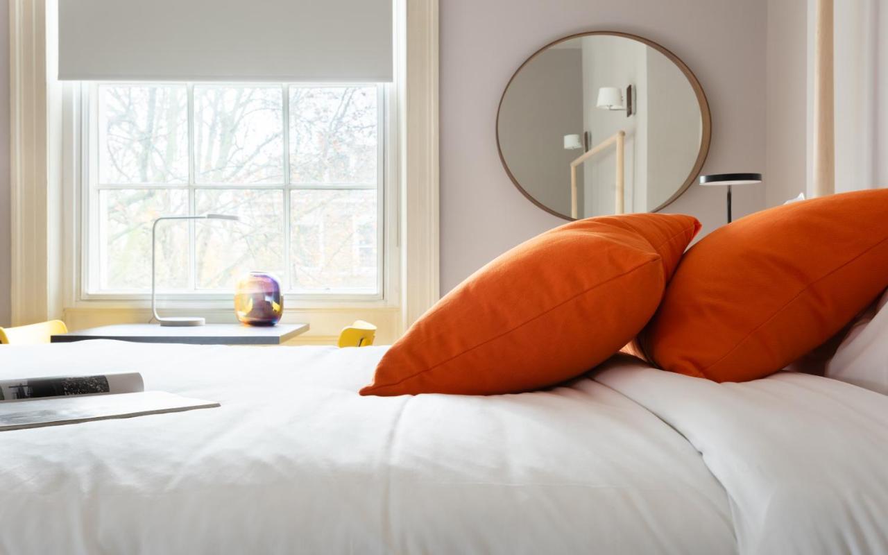 The Holland Park Escape - Modern & 2bdr Flat Lägenhet London