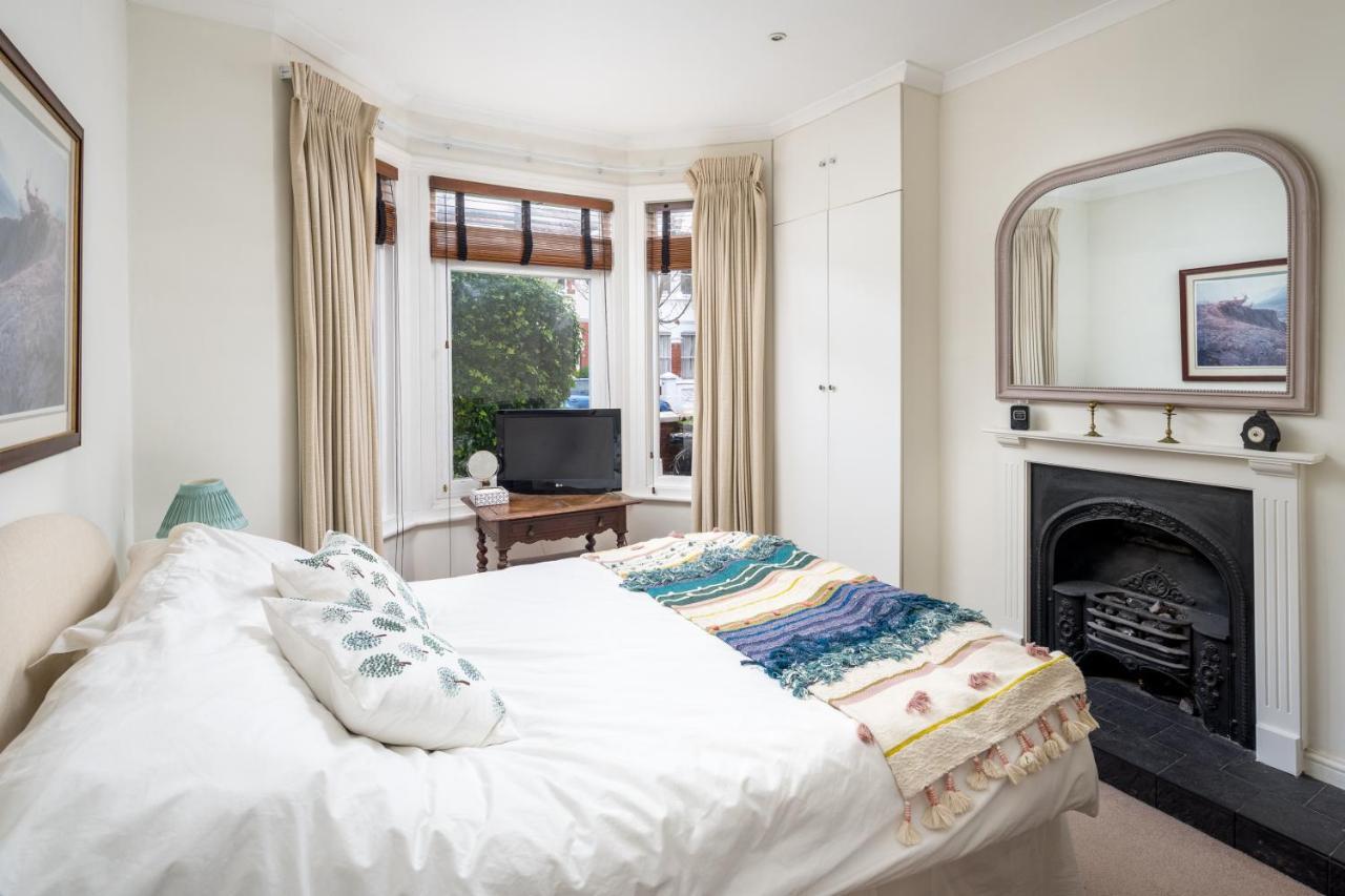 Apartment Charming 2br Flat With Patio In Hammersmith *