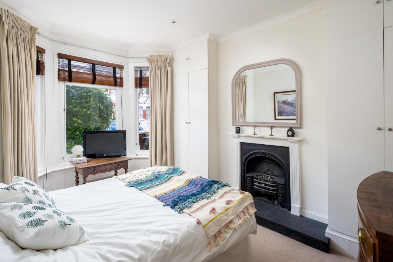 Charming 2br Flat With Patio In Hammersmith