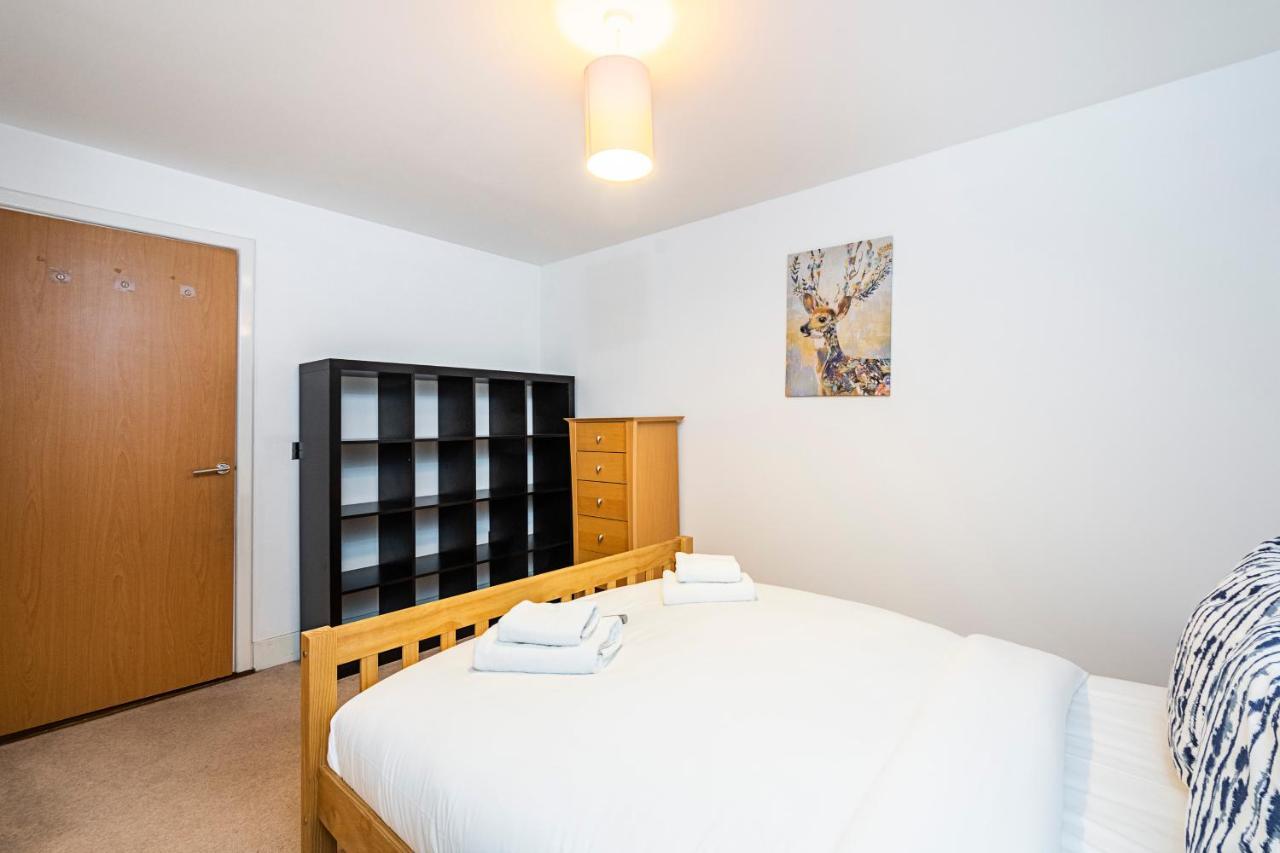 2 Bed Apartment, Fairfield - Sk Apartment London