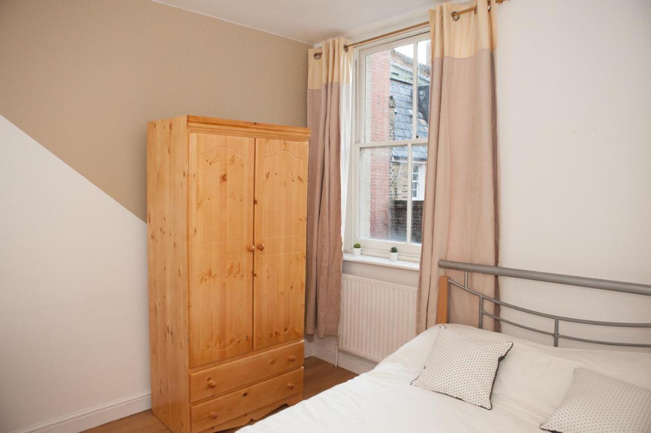 Fieldgate Spacious * London