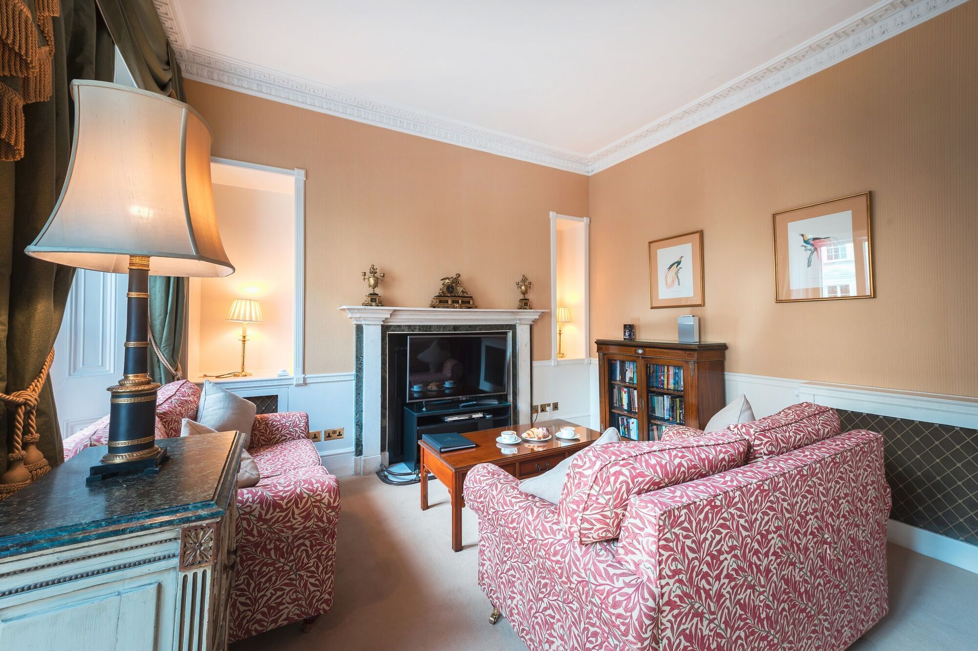 10 Curzon Street By Mansley * Londen