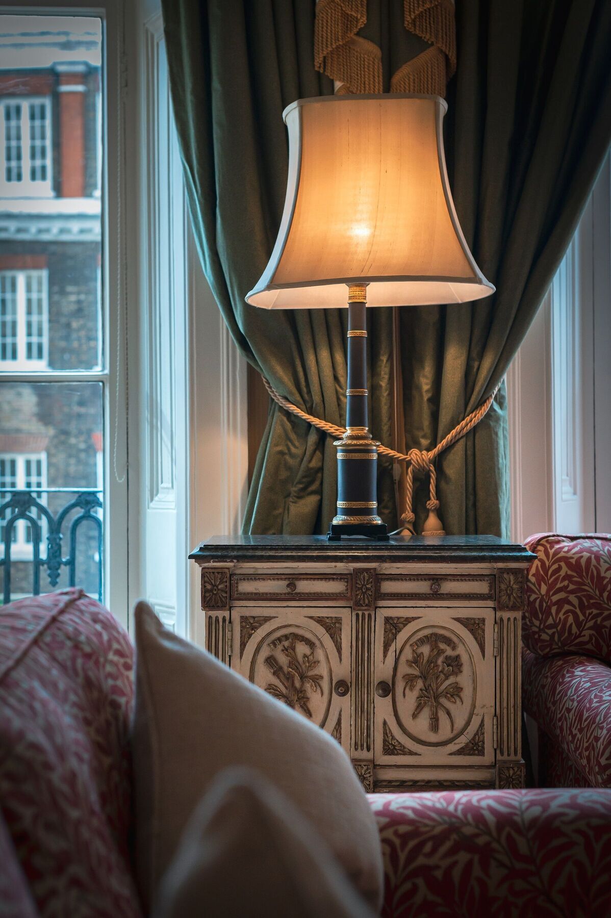 10 Curzon Street By Mansley Londen