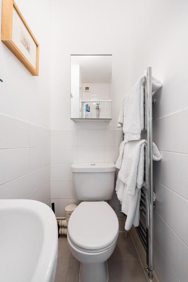 Appartement Heart Of Ealing With Garden *