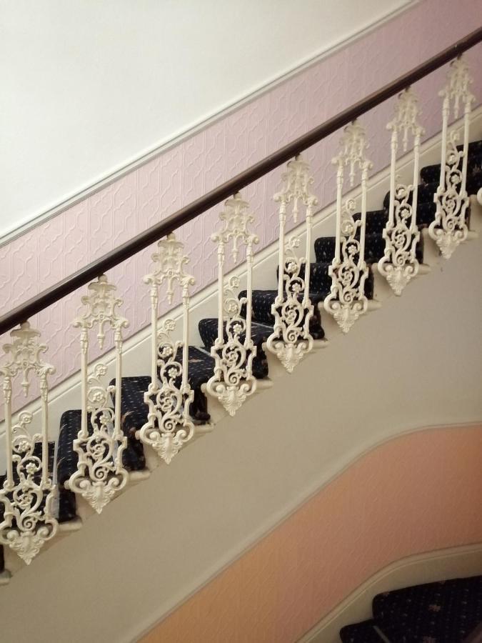 Hostel Gallery Hyde Park London