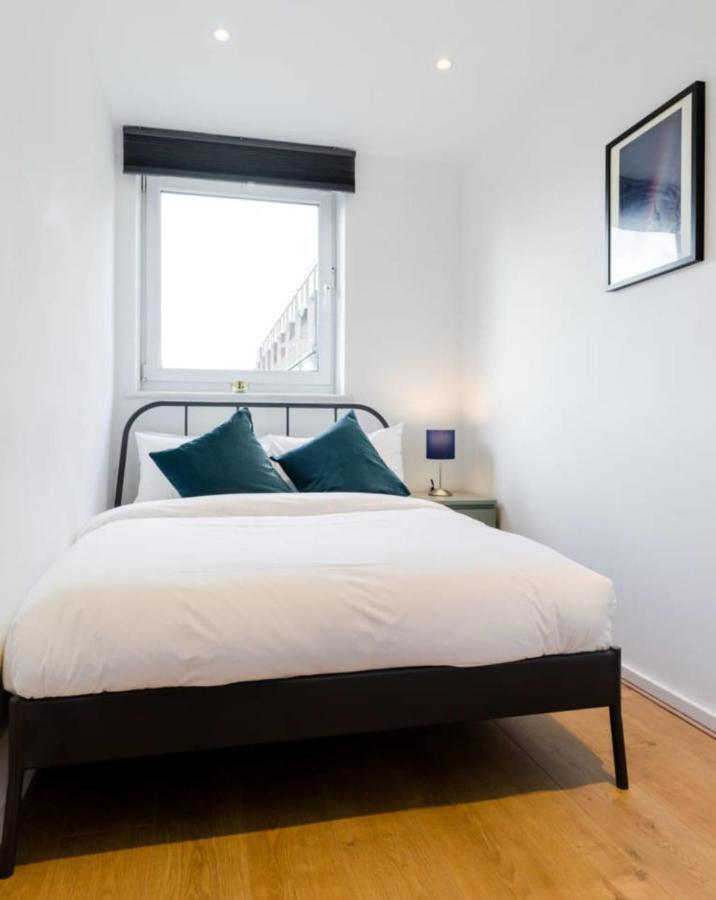 Cosy 4 Bed Apt In Central Sleeps 8 Apartment London