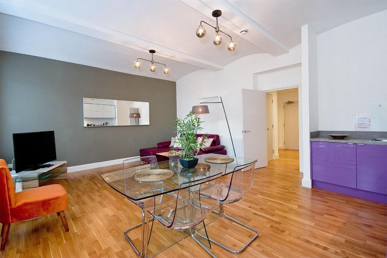 Mulberry Flat 3 - One Bedroom 2nd Floor By Living