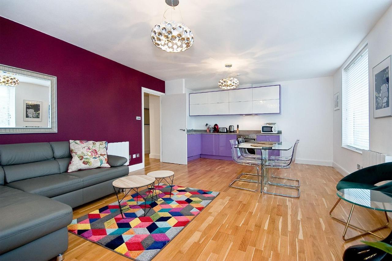 Mulberry Flat 6 - Two Bedroom 3rd Floor By Living Ferienhaus *