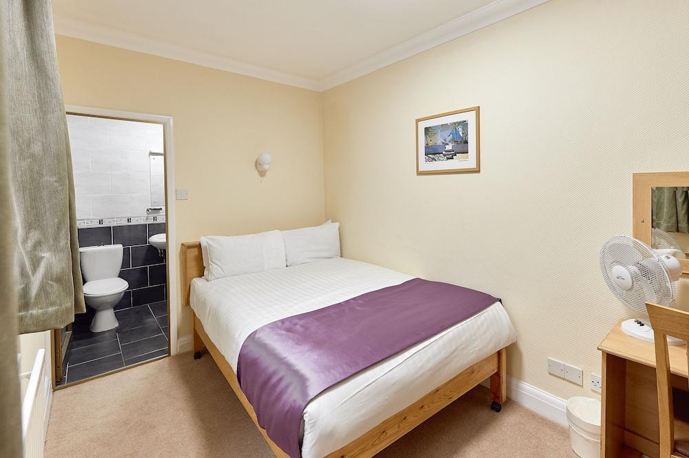 Hotel Oyo 24 Sussex, Paddington London