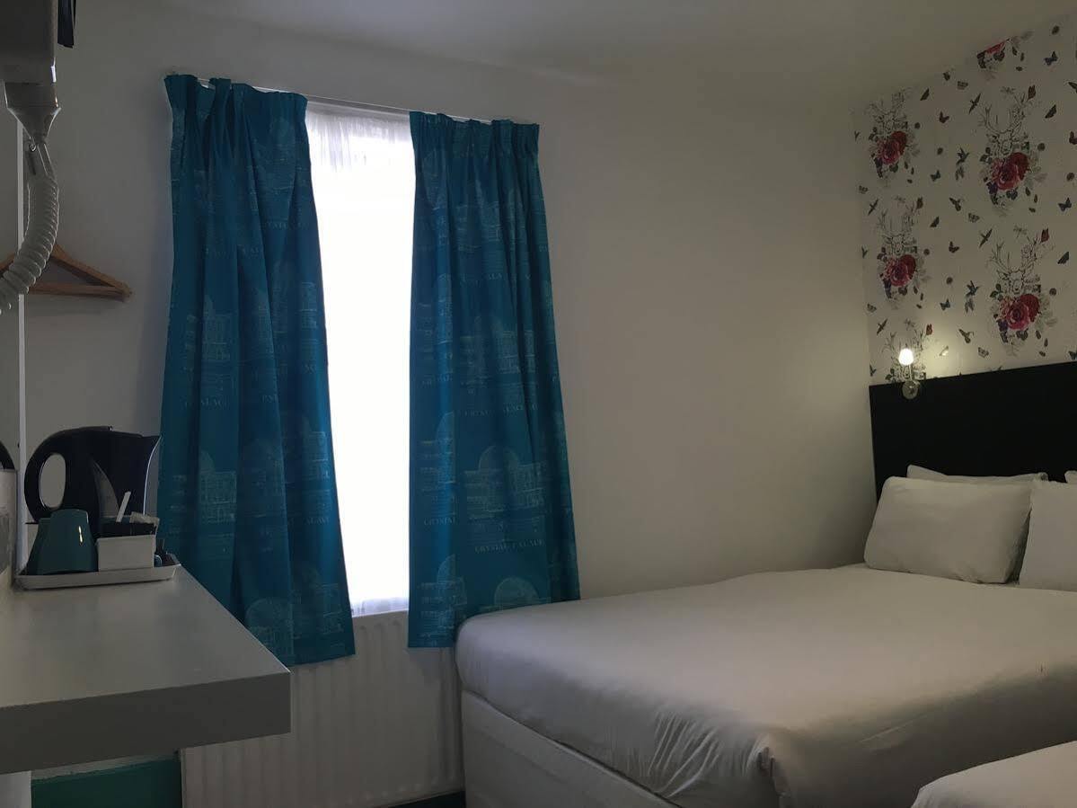 Clapham South Dudley Hotel London