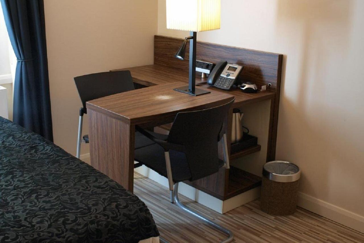 Hotell Simply &
