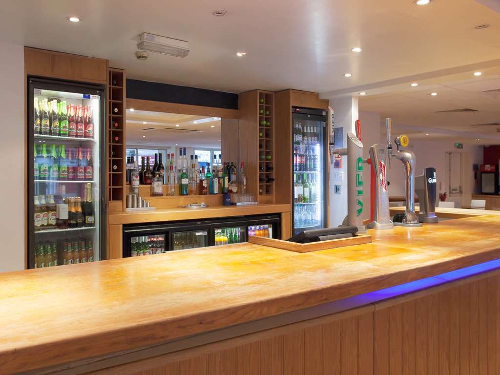 Travelodge Kings Cross Royal Scott Hotell 3*