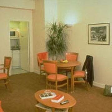 Aparthotel Citadines Trafalgar Square 4*