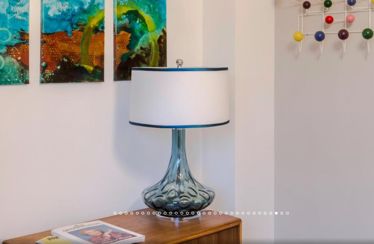 Neon Melody - Playful 2 Bedrooms By Bridge Appartement Londres