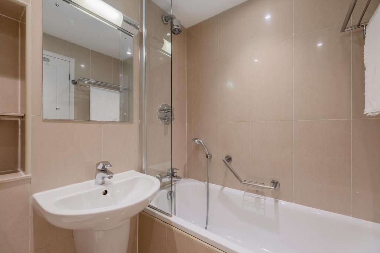 Quality Hampstead Hotell 3*