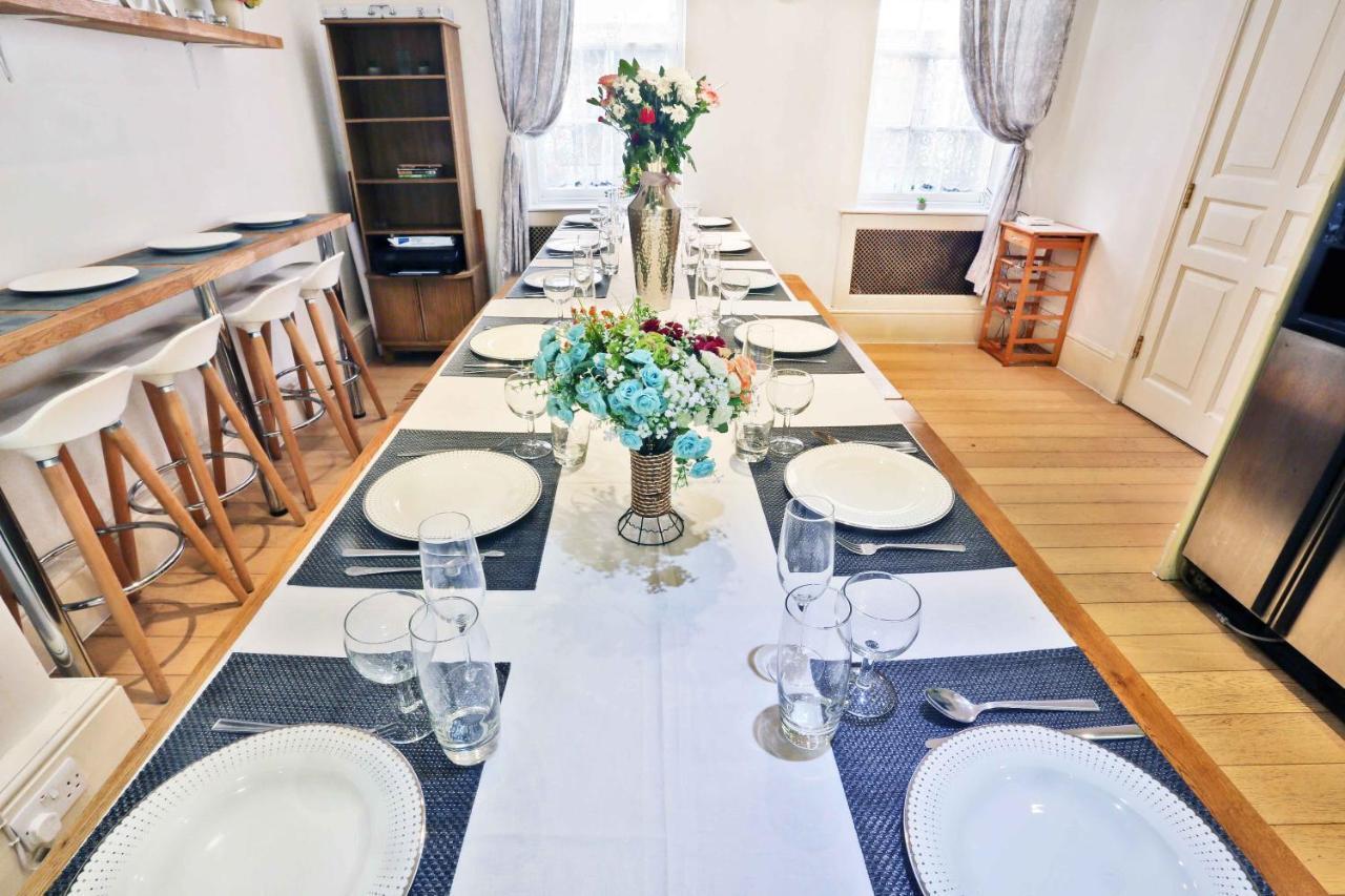 Sophia's 11rooms Piccadilly Circus St Townhouse Holiday home *