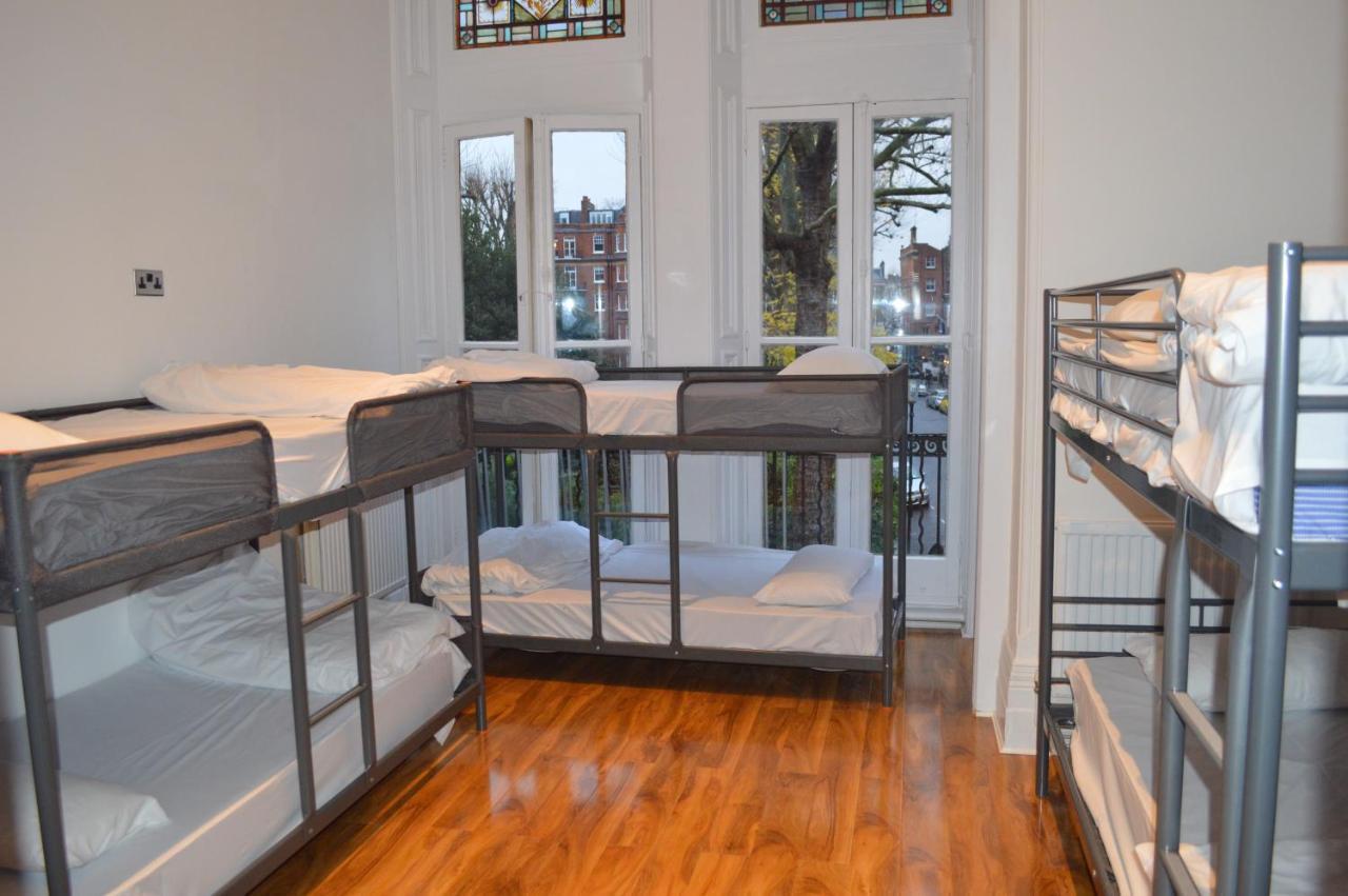 Barkston Earls Court Auberge de jeunesse *